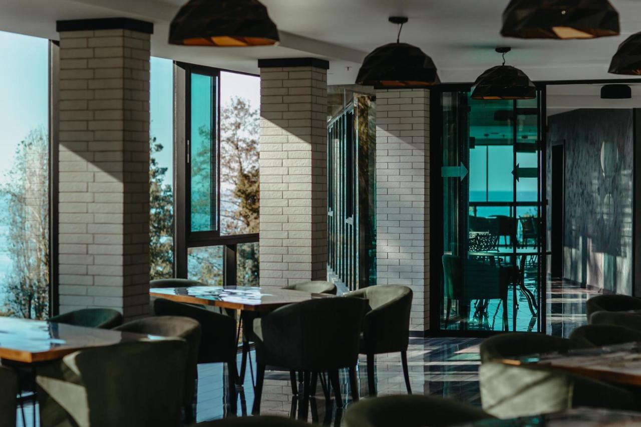 Capo Verde Hotel Batumi Luaran gambar