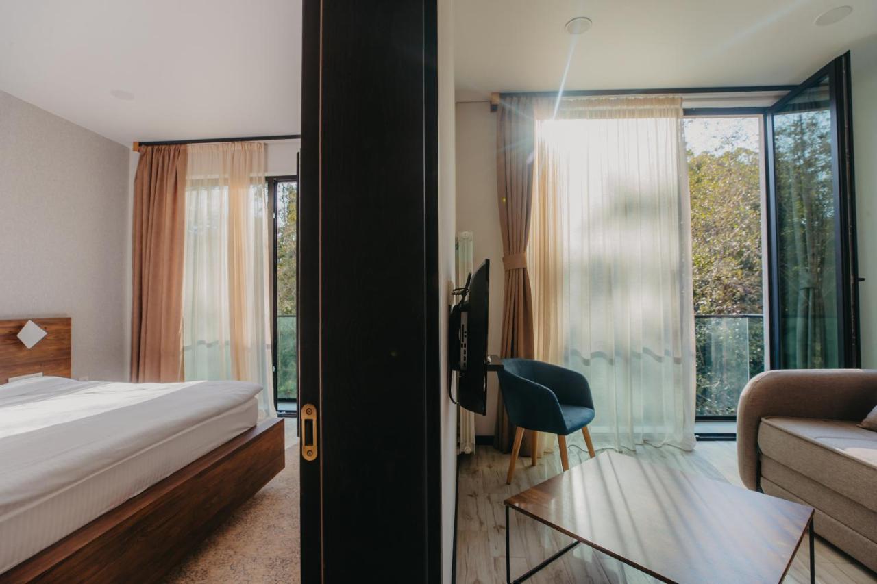 Capo Verde Hotel Batumi Luaran gambar