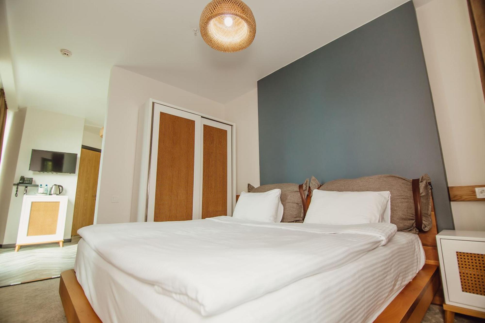 Capo Verde Hotel Batumi Luaran gambar